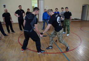 galeria_009_obrona_przed_nozem_act_i_sambo_systema_18_lutego_2017_012
